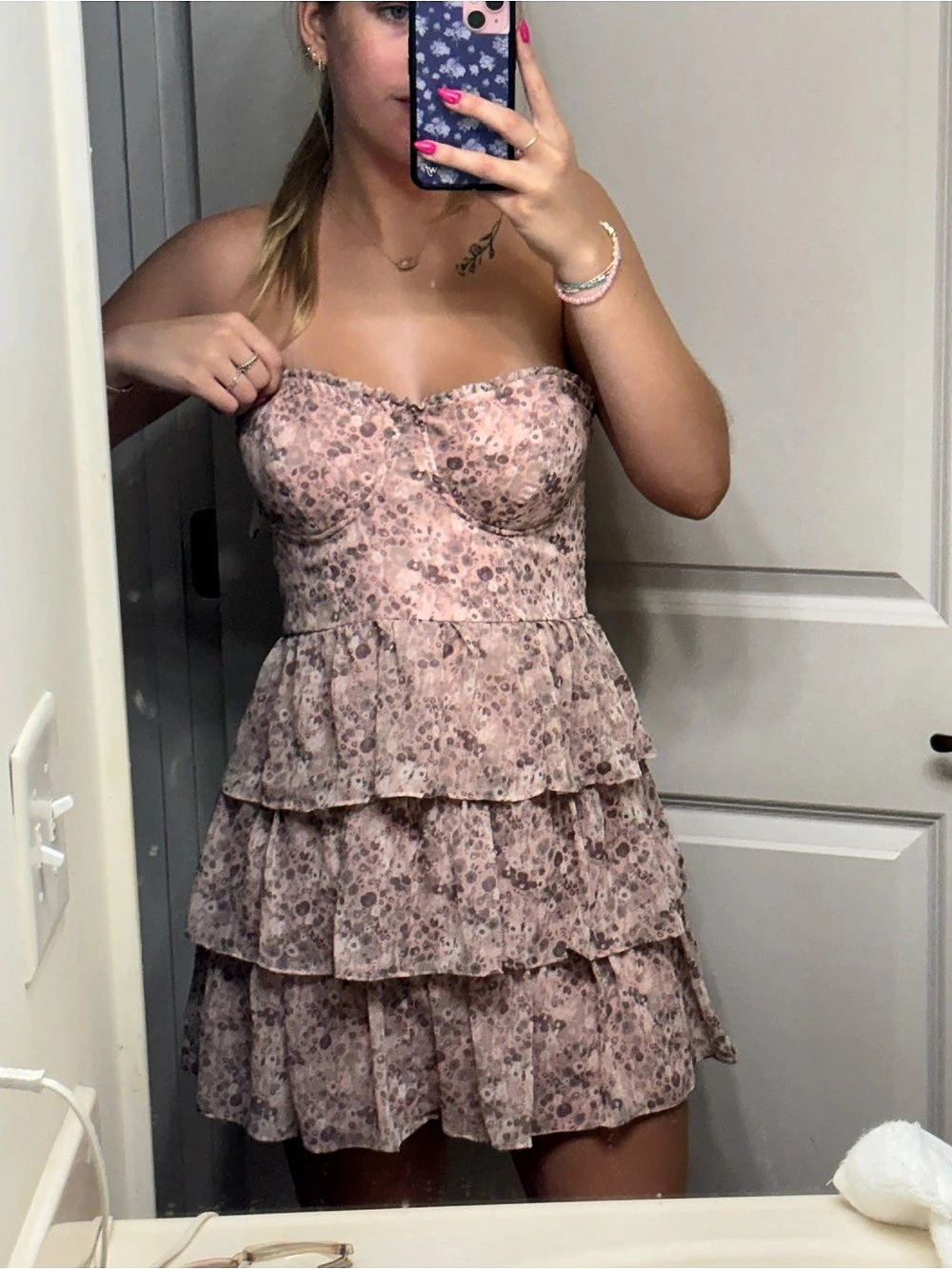 Guess Floral Tiered Mini Dress in Pink & Brown Size Medium